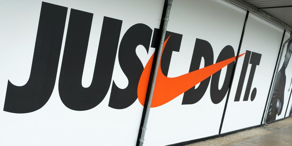 Payoff-Nike-Just-Do-It-Facile-Web-Marketing-Nicola-Onida-SEO-copywriter-e-marketing-digitale